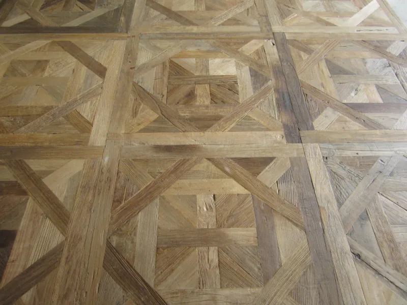 Reclaimed Elm Versailles Flooring Light Color | Elegant Light-Toned Engineered Panels - Image 2