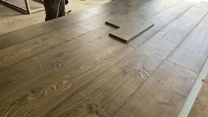 Dark Reactive Stain Shrunk Face Oak Flooring | Handcrafted Antique Finish - Image 2