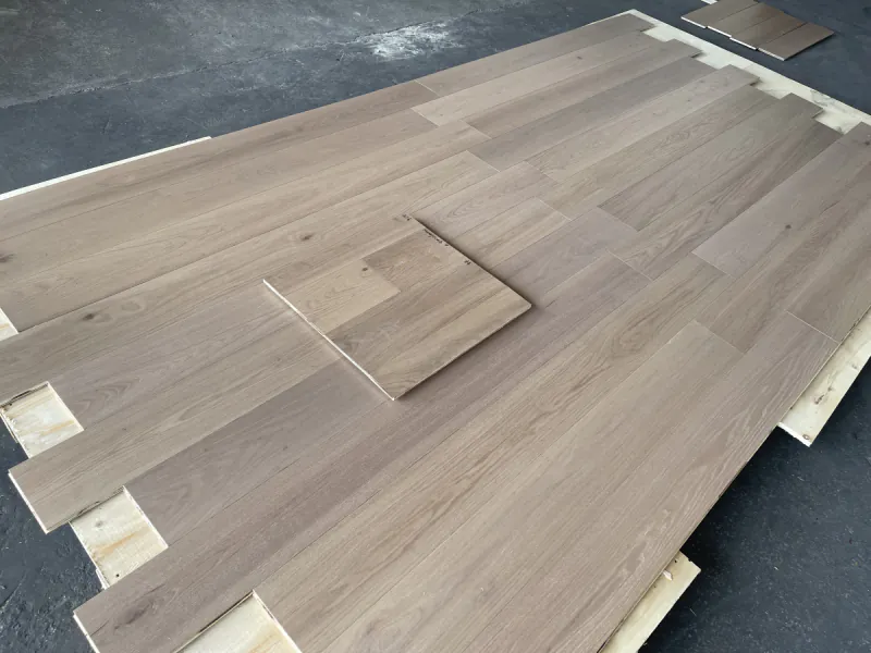 Select Grade American Oak Flooring | Engineered Wood with Premium Character - Image 4