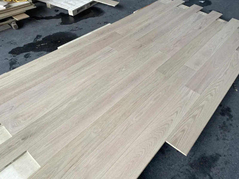 Select Grade American Oak Flooring | Engineered Wood with Premium Character - Image 6