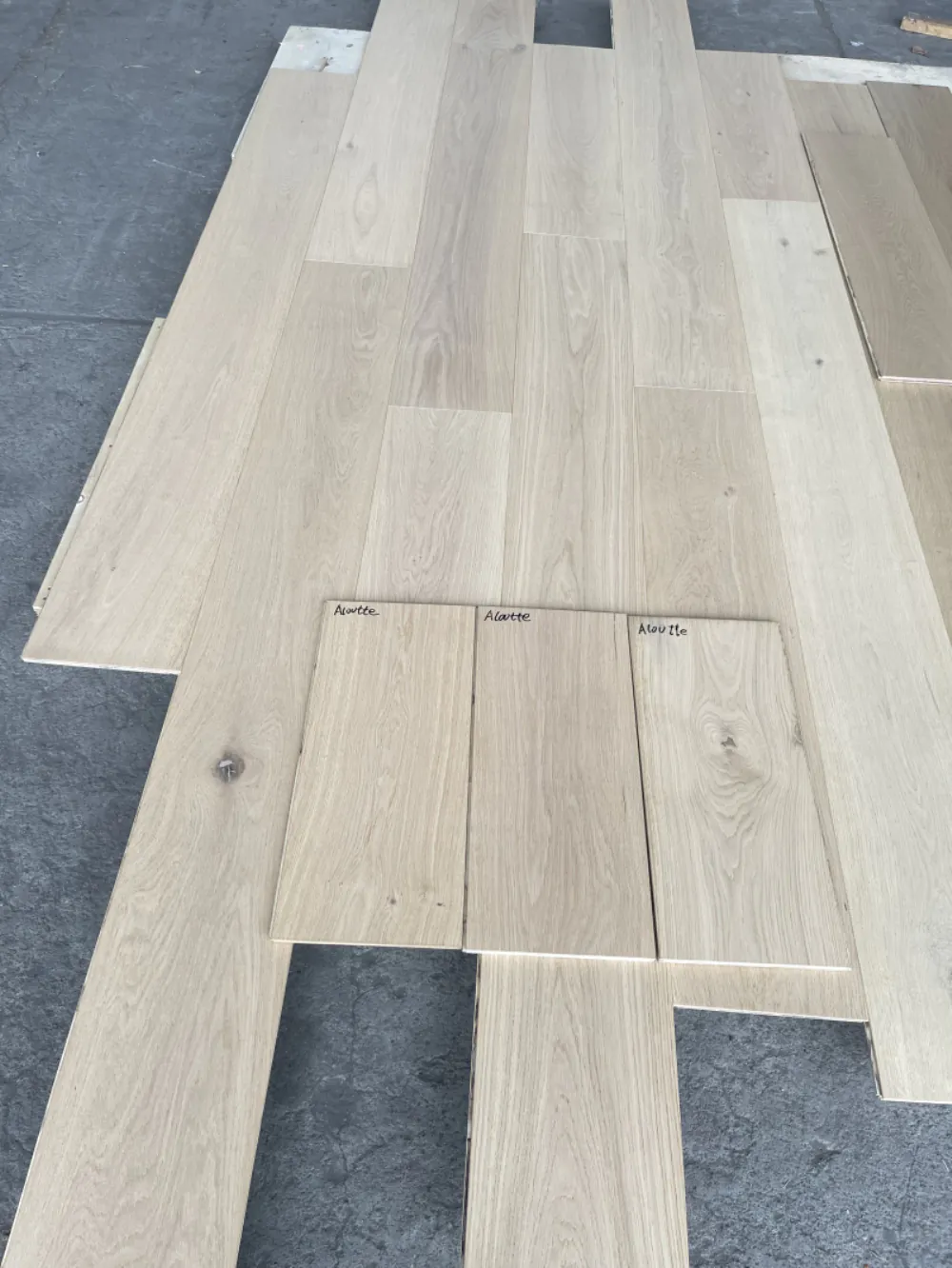 Natural Wide Plank European Oak Flooring | 10 Inch Engineered Oak - Image 2